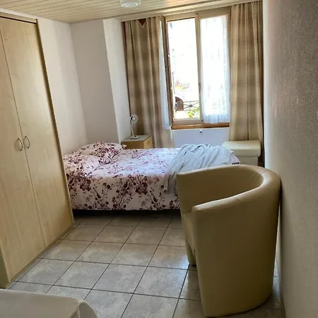 Zimmer - Studio Im Herzen Von Unterseen Apartamento Unterseen